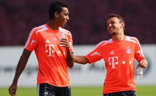 São Paulo próximo de garantir contratação do experiente volante Luiz Gustavo. Entenda!