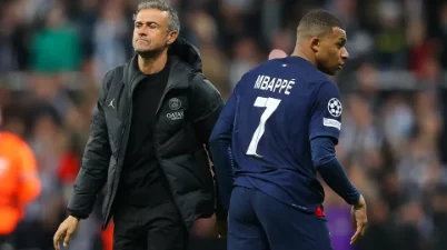 “Não estou muito feliz com Mbappé”, diz Luis Enrique após vitória do PSG. Entenda!