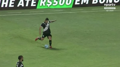 Ponte Preta vence Tombense por 1 a 0 em falha do goleiro e deixa zona de rebaixamento na Série B