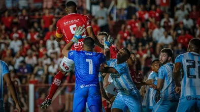 Vila Nova goleia, .segue vivo pelo acesso e rebaixa o Londrina à Série C. veja!