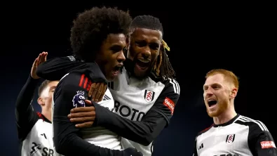 Fulham vence Wolverhampton por 3 a 2 com dois gols de pênalti de Willian. veja!
