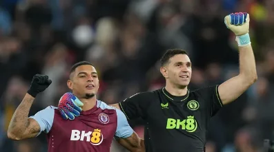 Aston Villa vence o Arsenal  por 1 a 0 e entra na disputa pela liderança no Campeonato Inglês. veja!