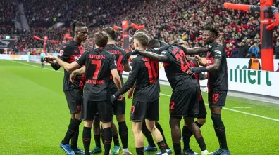 Bayer Leverkusen vence o Eintracht Frankfurt por 3 a 0  em jogo válido pela 15ª rodada Bundesliga.
