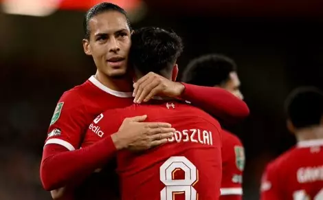 Liverpool atropela West Ham por 5 a 1 e avança para a semifinal da Copa da Liga Inglesa. Entenda!