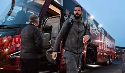 Liverpool busca liderança contra o determinado Burnley. Entenda!