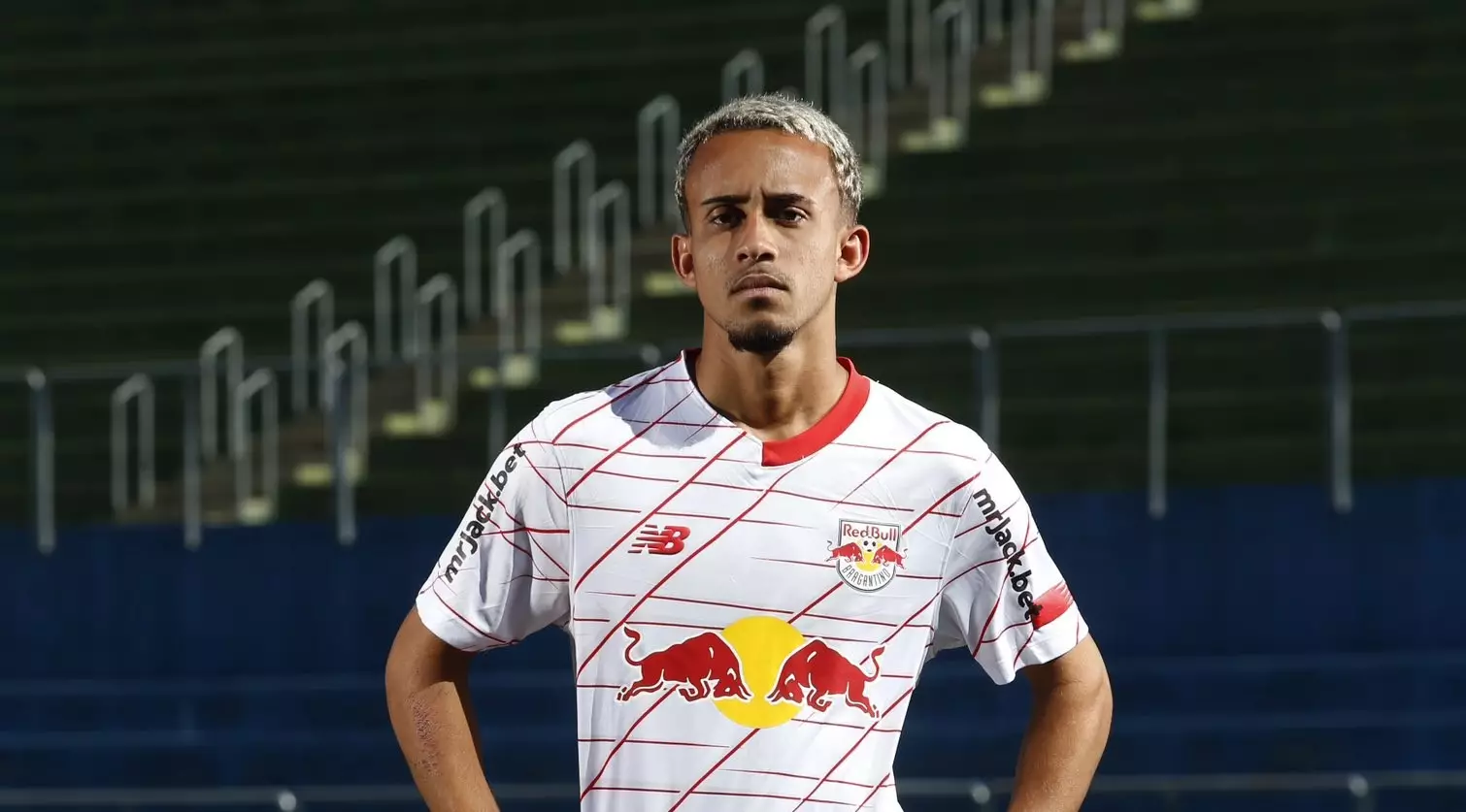 Cria do Flamengo retorna à Gávea após empréstimo, mas pode ser negociado por quantia milionária. Leia!