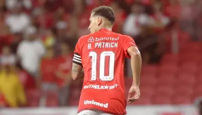 Internacional renova com Alan Patrick até 2026, reconhecendo seu impacto e liderança. Entenda!