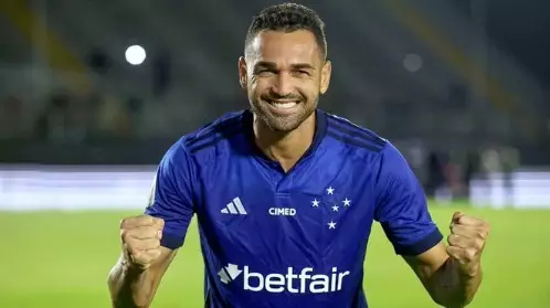Gilberto encerra vínculo com o Cruzeiro e recebe interesse de clubes estrangeiros. Entenda!