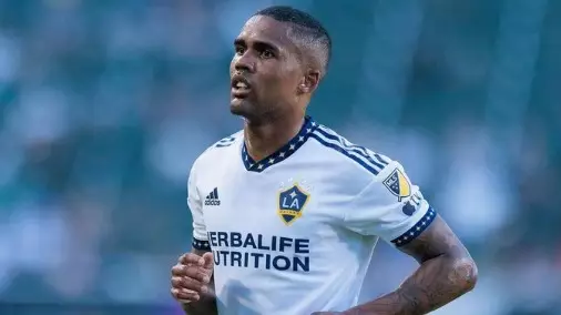 Fluminense anuncia contratação de Douglas Costa para reforçar o time. Entenda!