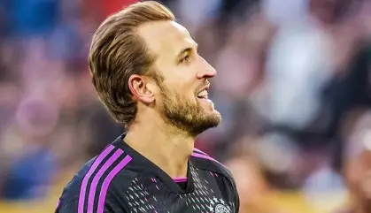 Bayern de Munique supera Augsburg em jogo tenso pela Bundesliga. Entenda!