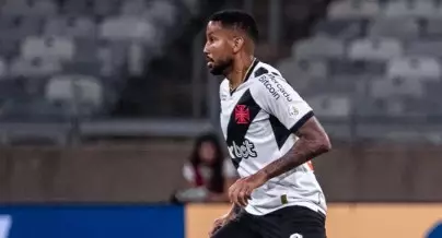 Vasco perde volante Jair por lesão no ligamento cruzado. Entenda!