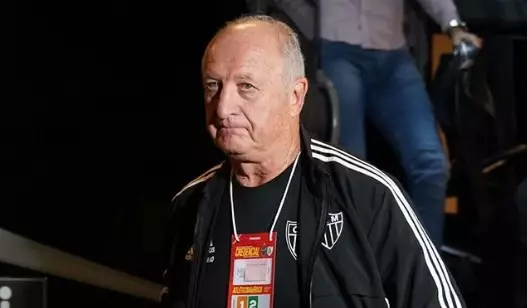 Técnico Felipão volta a se envolver em discussões com torcedores. Entenda!