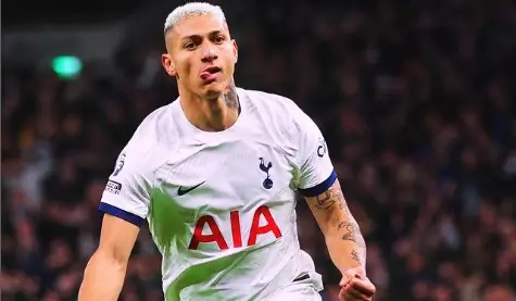 Postecoglou elogia coragem de Richarlison em falar sobre saúde mental. Entenda!