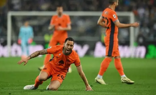 Inter de Milão vence Udinese e se aproxima do título da Serie A . Entenda!
