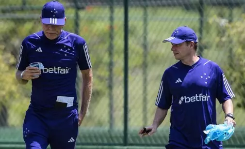 Técnico do Cruzeiro, Fernando Seabra, contará com auxílio de Paulo Autuori para estreia na Copa Sul-Americana. Entenda!