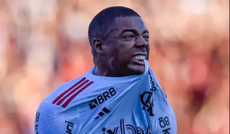 Flamengo vence Atlético-GO em jogo tumultuado pela estreia no Brasileirão. Entenda!