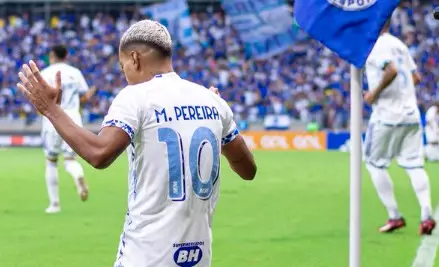 Cruzeiro vence Vitória por 3 a 1 e entra no G6 do Brasileirão. Entenda!