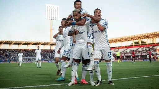 Cruzeiro vence Atlético-GO e sobe na tabela do Brasileirão. Entenda!