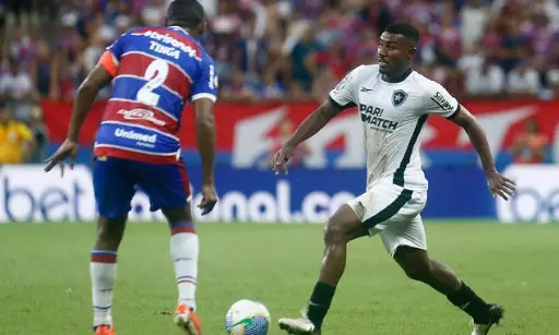 Fortaleza e Botafogo empatam em duelo equilibrado pelo Brasileirão. Entenda!