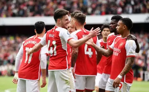 Arsenal vence Everton mas vê Manchester City ficar com o título. Entenda!