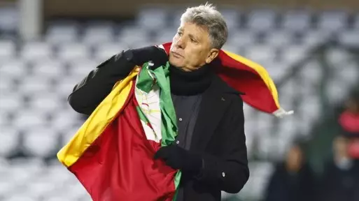 Grêmio volta com vitória em jogo adiado na Libertadores, 4 a 0 sobre o The Strongest. Entenda!