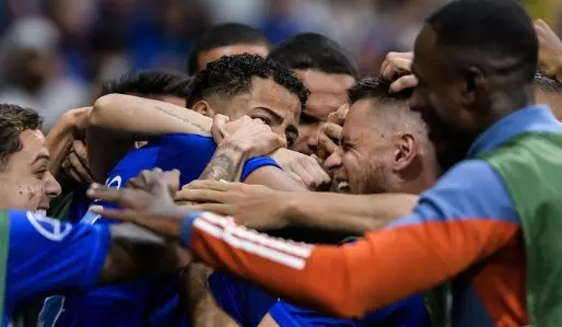 Rafa Silva leva Cruzeiro à liderança do Grupo B com gol decisivo na Sul-Americana. Entenda!