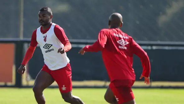 Athletico-PR e Criciúma buscam reabilitação na Série A do Brasileirão. Entenda!