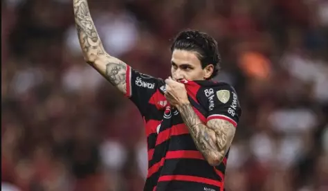 Flamengo e Bahia disputam a liderança no Brasileirão em duelo decisivo no Maracanã. Entenda!