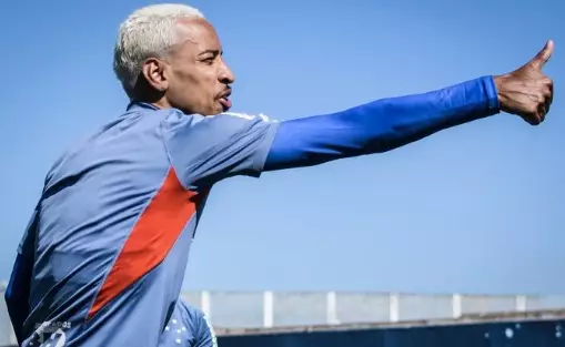 Cruzeiro busca recuperação em casa contra o Athletico-PR após derrota pesada. Entenda!