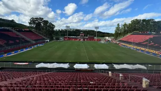 Vitória e Criciúma se enfrentam no Barradão pelo Brasileirão. Entenda!
