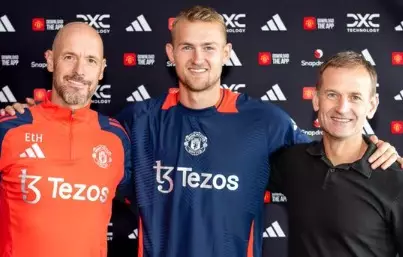 Manchester United anuncia contratações de De Ligt e Mazraoui. Entenda!