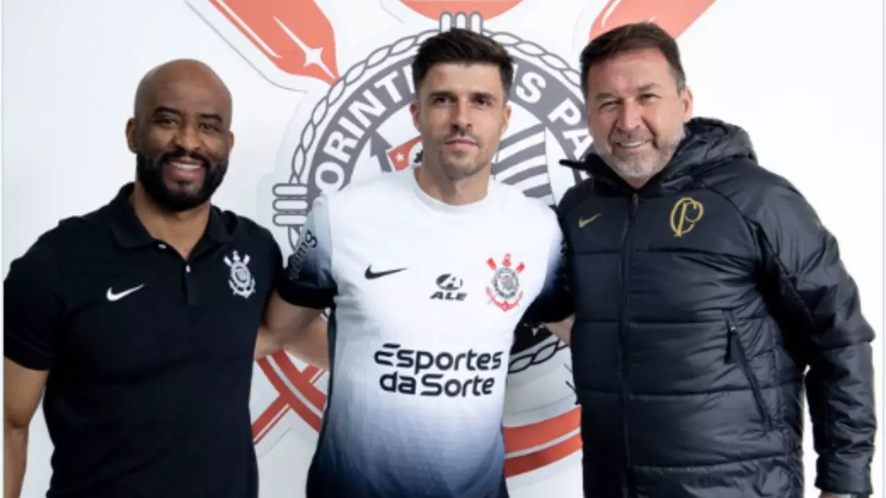 Corinthians contrata o atacante espanhol Héctor Hernández até 2026. Entenda!