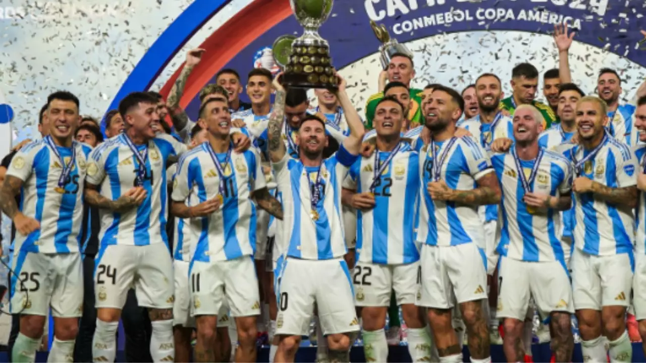 Gareca diz que Argentina continua forte mesmo sem Messi. Entenda!