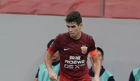 Oscar pode deixar o futebol chinês no fim do ano e avalia opções na Europa e no Brasil. Entenda!