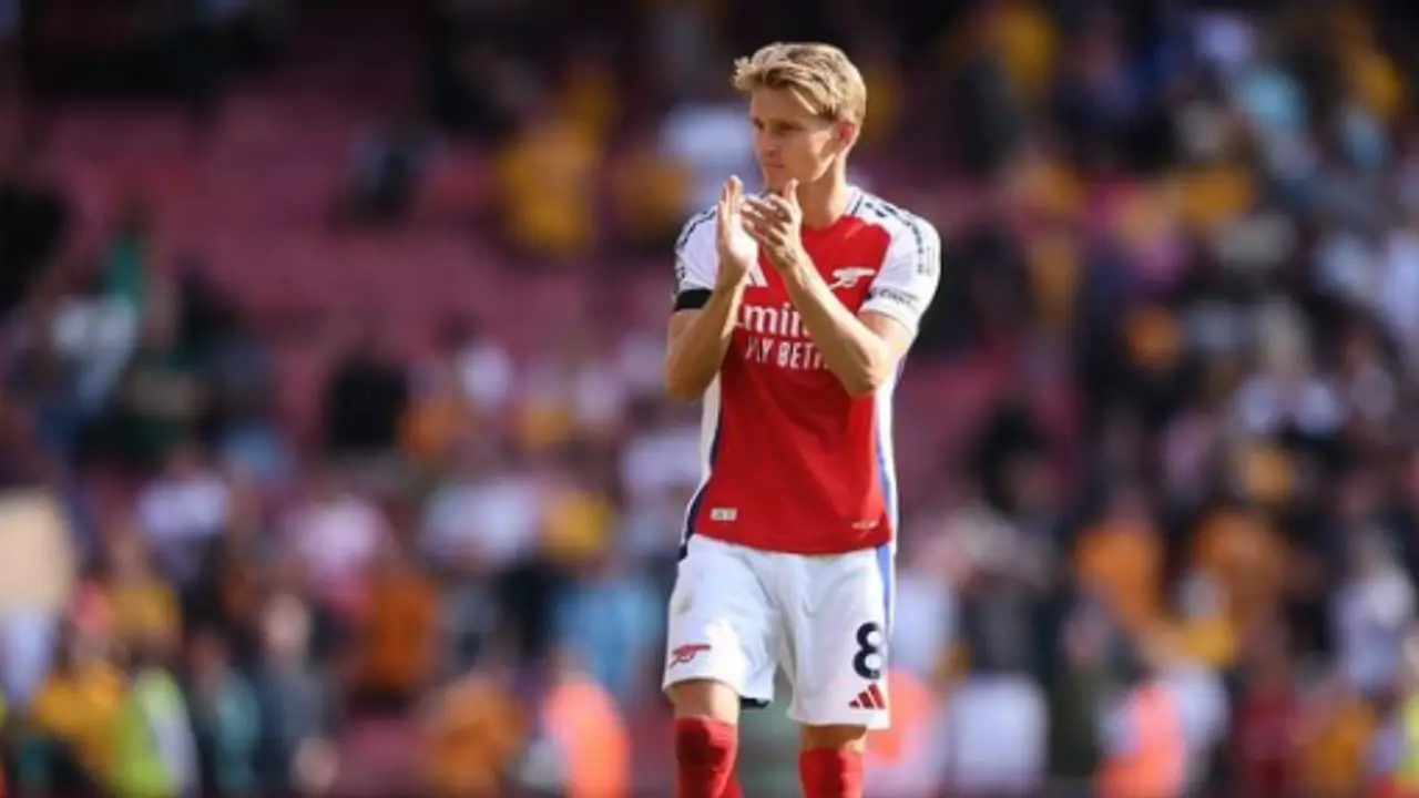 Arsenal perde capitão Odegaard por lesão no tornozelo. Entenda!
