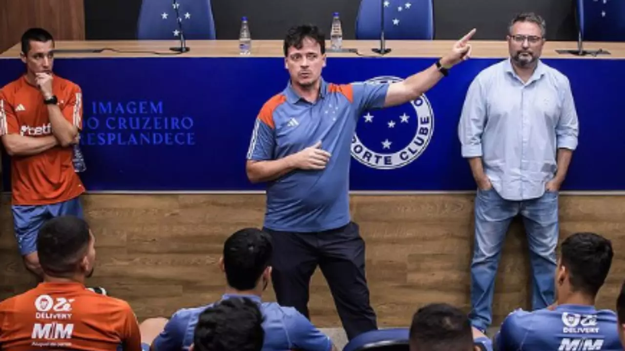 Fernando Diniz se apresenta no Cruzeiro e destaca valor sentimental na nova função. Entenda!