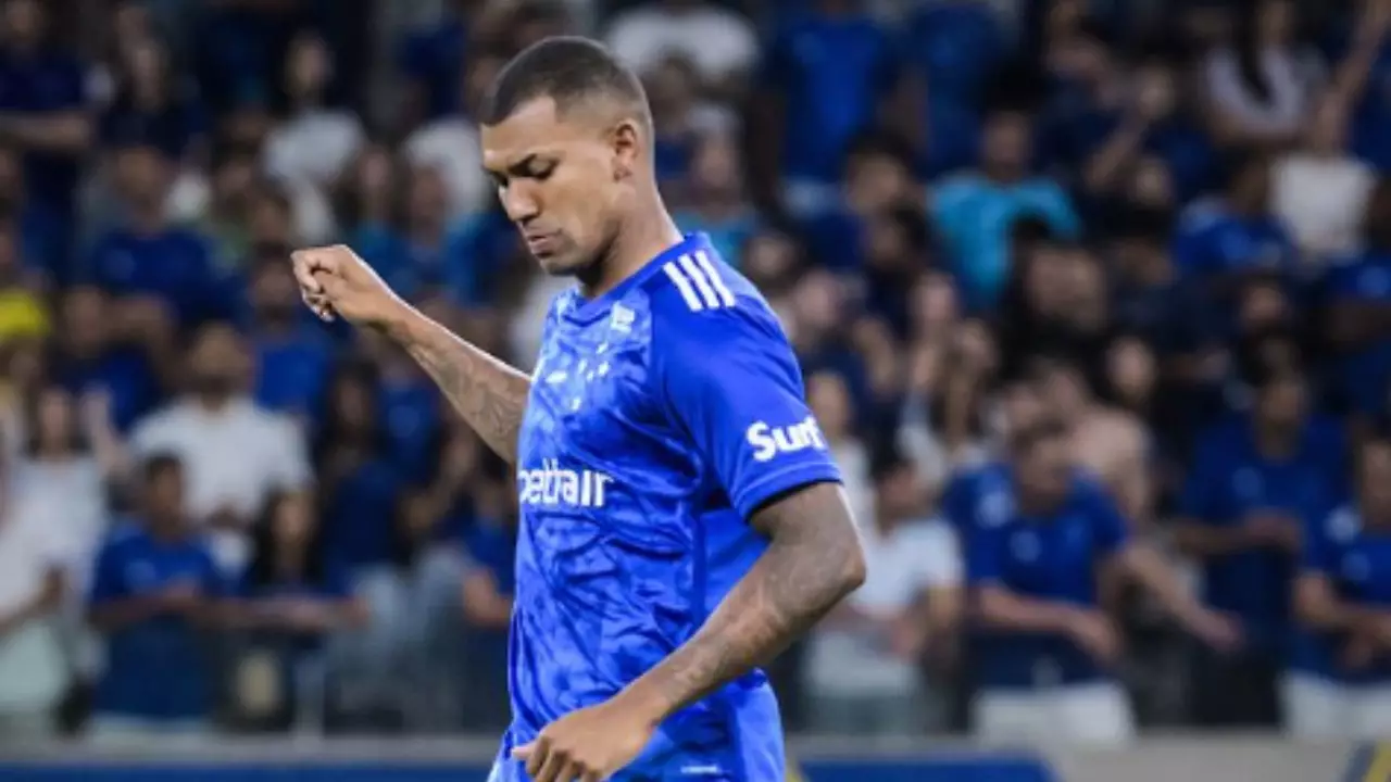 Cruzeiro e Bahia empatam em jogo emocionante no Mineirão. Entenda!