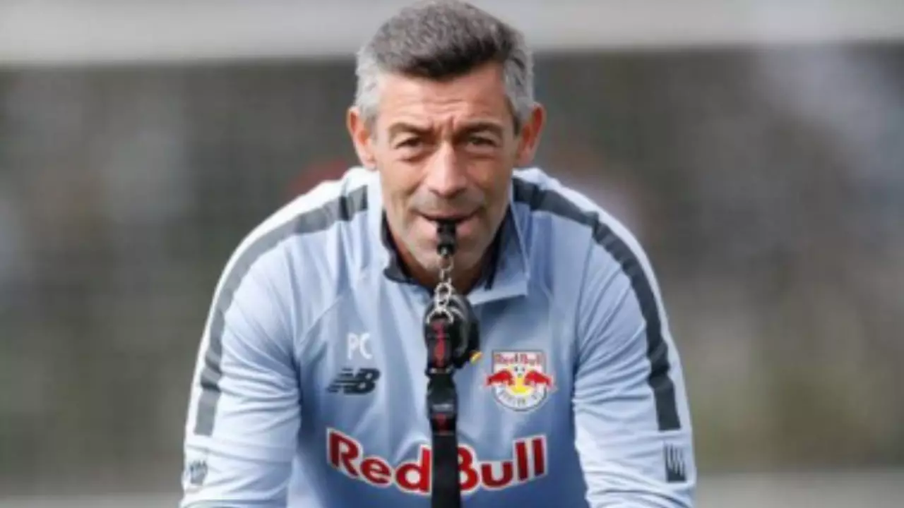 Red Bull Bragantino demite Pedro Caixinha após sequência negativa no Brasileirão. Entenda!