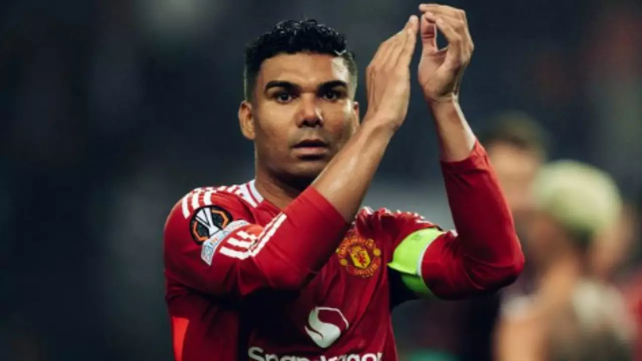 Casemiro elogia chegada de Rúben Amorim ao Manchester United e destaca vontade de evolução do time. Entenda!