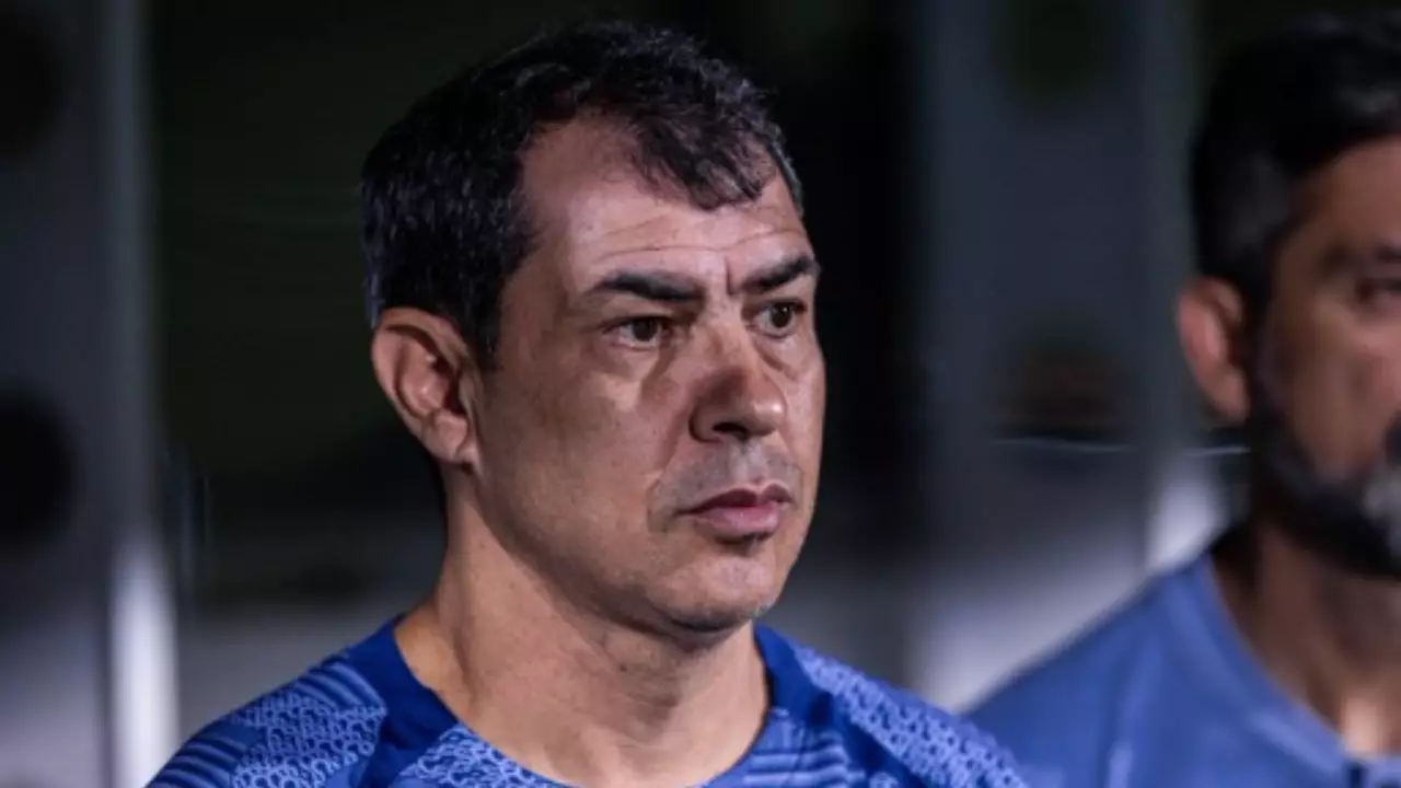 Santos decide não renovar com Fábio Carille para 2025. Entenda!
