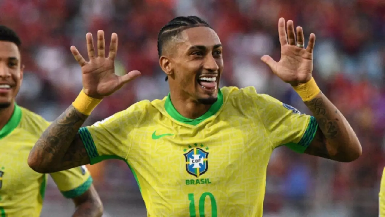 Raphinha será o cobrador de pênaltis da Seleção contra o Uruguai. Entenda!