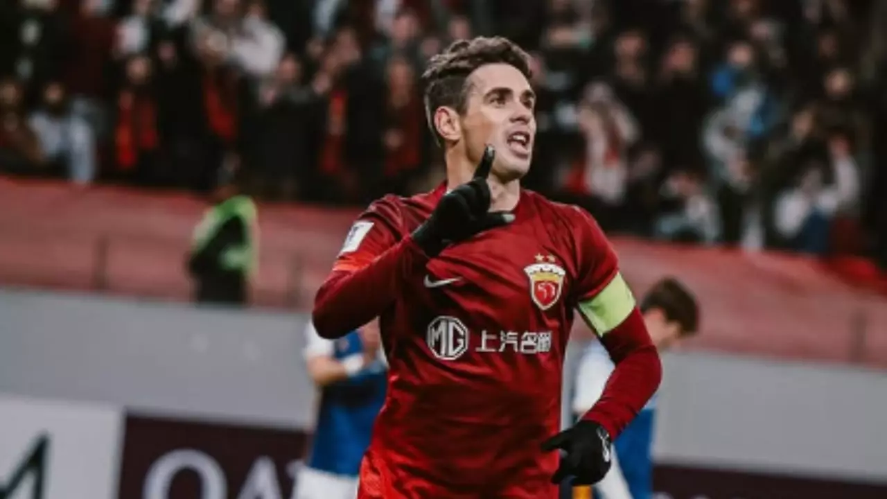 Oscar encerra ciclo no Shanghai Port e pode retornar ao futebol brasileiro. Entenda!