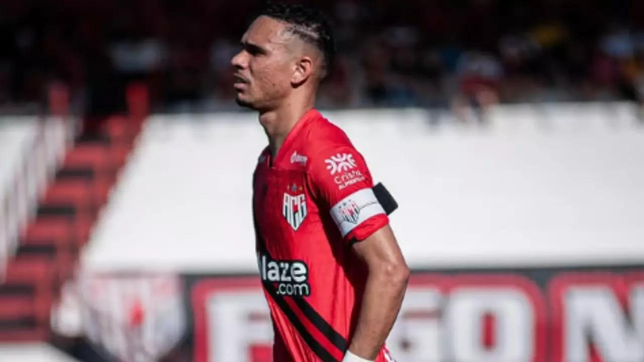 Athletico-PR contrata Luiz Fernando do Atlético-GO. Entenda!