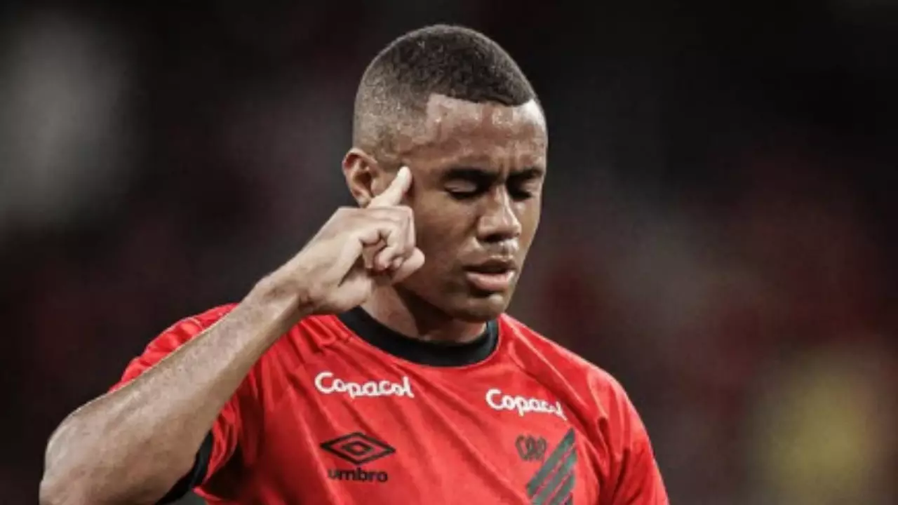 Bahia contrata Erick do Athletico-PR por 4,5 milhões de euros. Entenda!