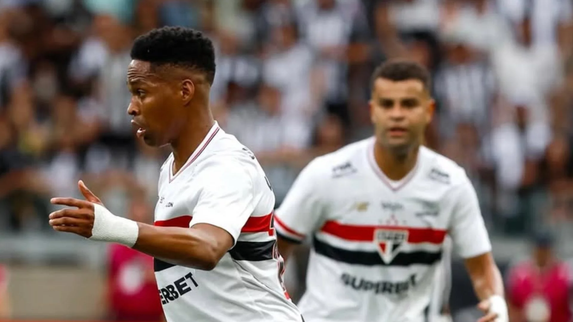 Atlético-MG e São Paulo ficam no 0 a 0 em jogo tenso no Mineirão. Entenda!