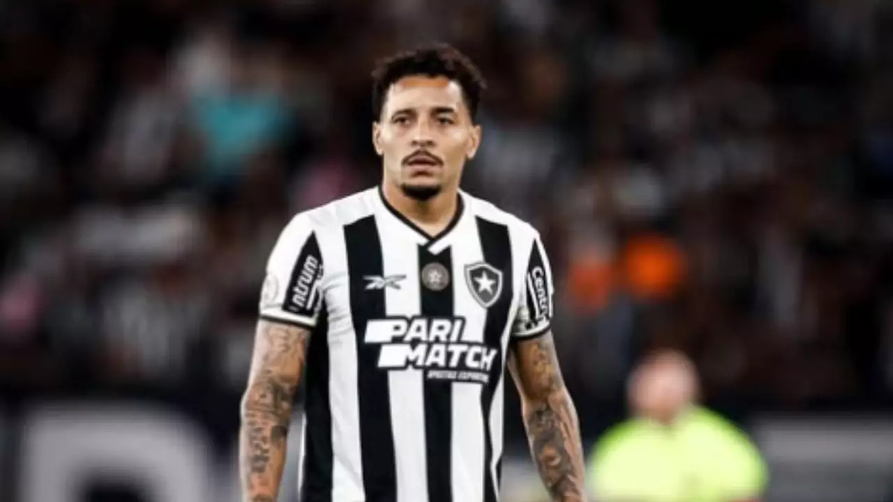 Botafogo renova com Gregore até 2028 após temporada histórica. Entenda!