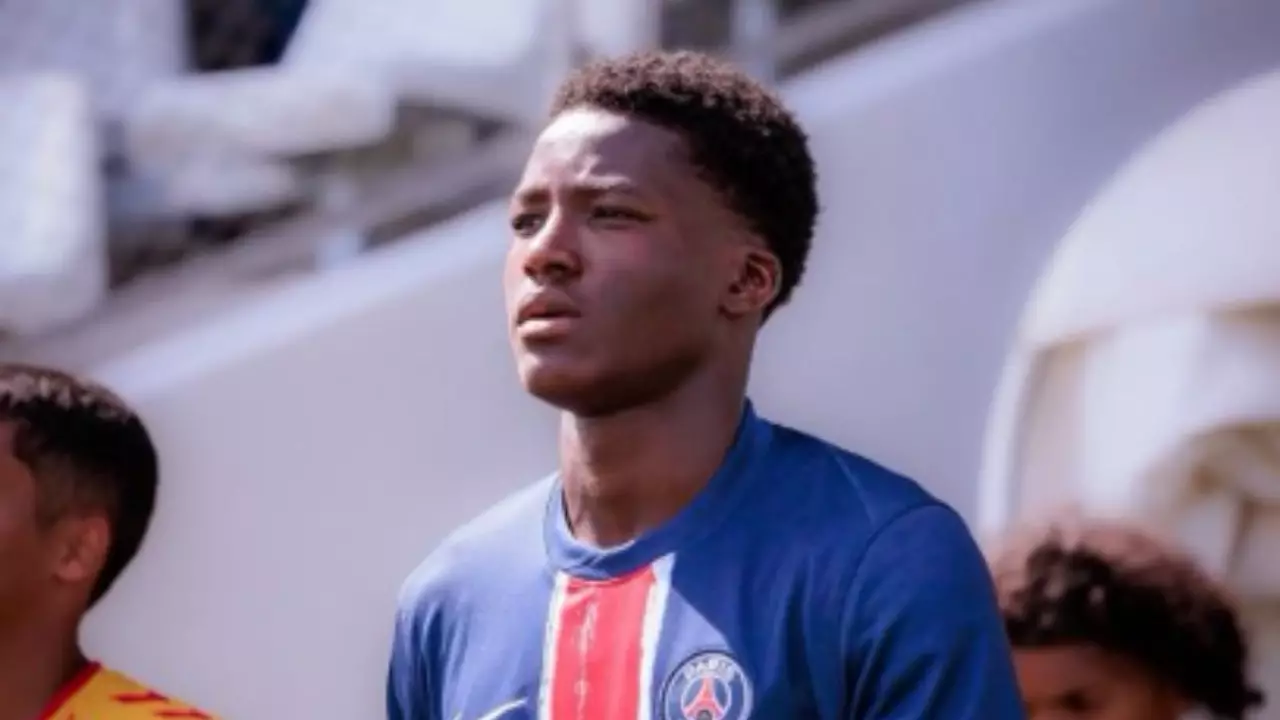 Joia do PSG, Axel Tape é disputado por Tottenham e Leverkusen. Entenda!