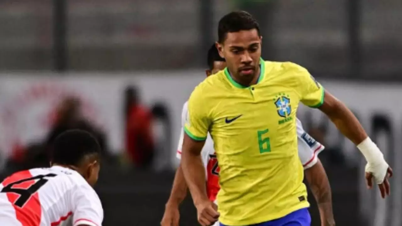 Renan Lodi critica ausência na Seleção e questiona critérios de convocação. Entenda!