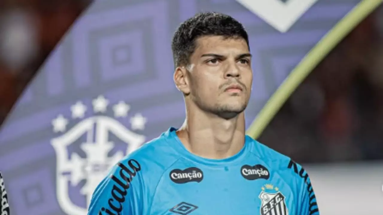 Santos estipula €20 milhões por Gabriel Brazão, mas prioriza renovação. Entenda!
