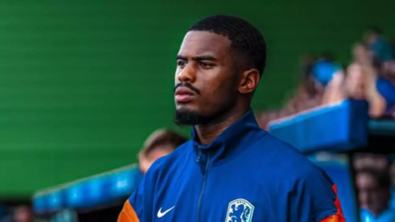 Arsenal acelera para contratar Jorrel Hato e se antecipa ao Chelsea. Entenda!